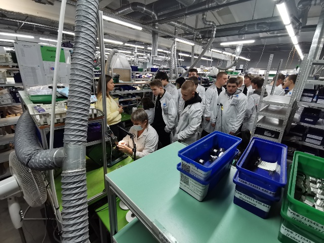 Экскурсия на завод № 423 Экскурсия на завод № 423