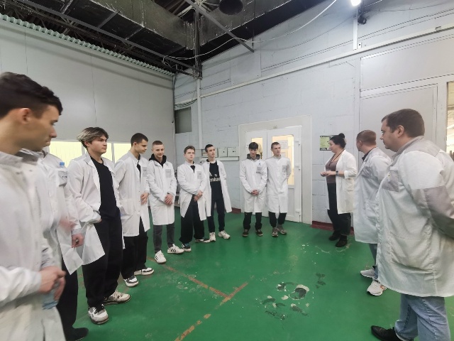 Экскурсия на завод № 423 Экскурсия на завод № 423